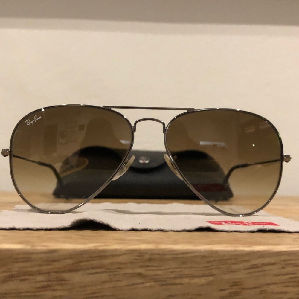Ray Ban Aviator Sunglasses- Large